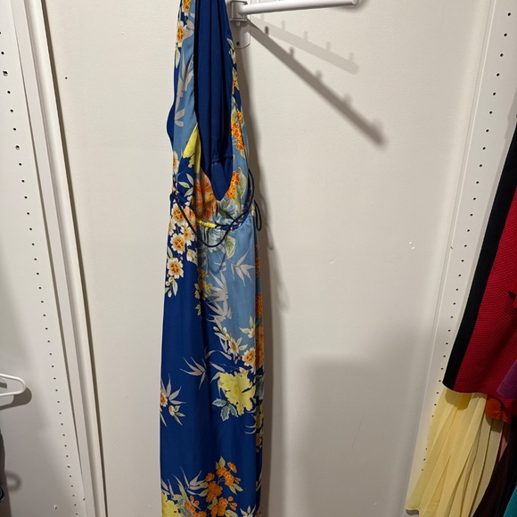 Guess Macy halter dress - Picture 2 of 4